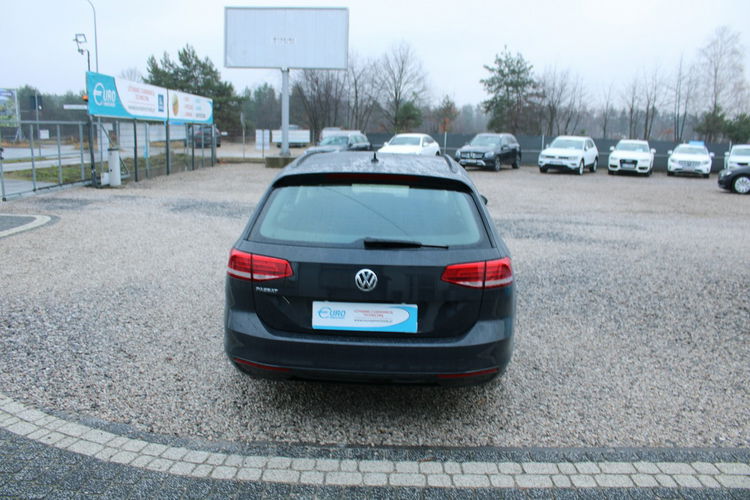 Volkswagen Passat Comfortline Navi LED F-vat Salon Polska Gwarancja zdjęcie 7