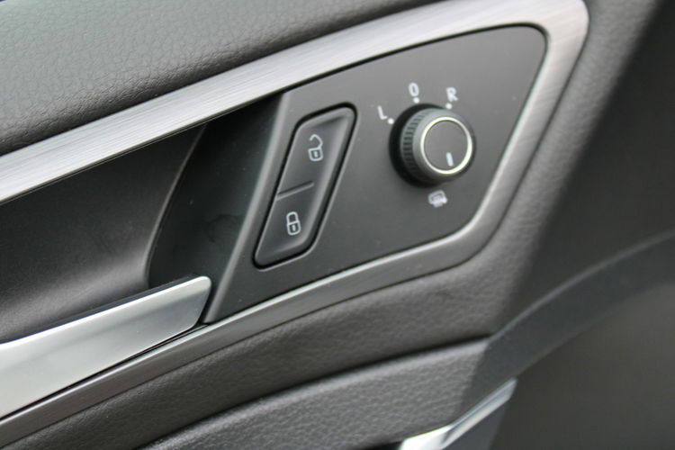 Volkswagen Golf Comfortline App Connect Gwarancja Auto-Hold zdjęcie 20
