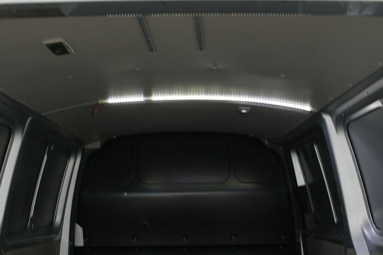 Volkswagen Transporter L2H1 Vat-1 F-vat Salon Polska Gwarancja zdjęcie 10