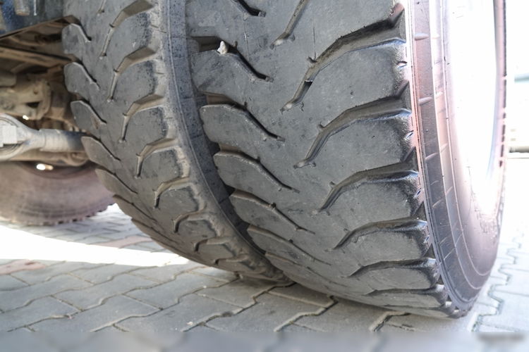 MAN / TGS 32.360 / 8X4 / BETONOMIESZARKA / GRUSZKA LIEBHERR / 9 m3 / EURO 6  zdjęcie 22