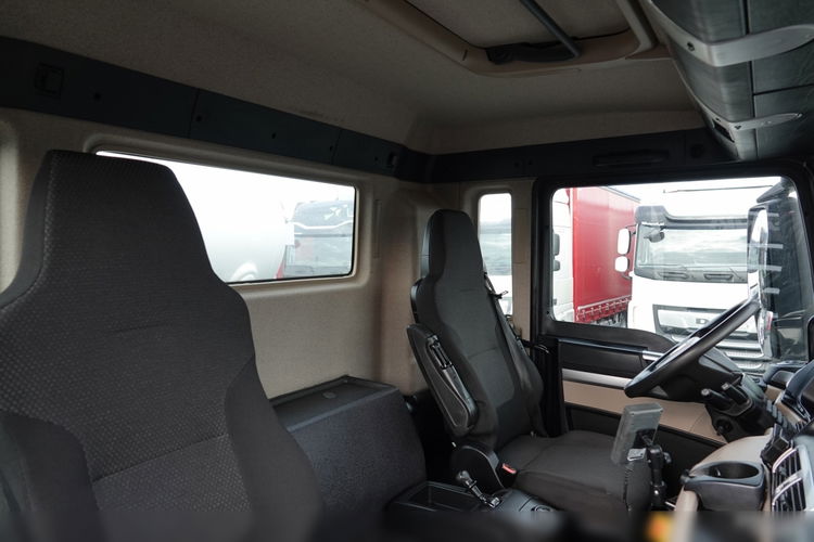 MAN / TGS 32.360 / 8X4 / BETONOMIESZARKA / GRUSZKA LIEBHERR / 9 m3 / EURO 6  zdjęcie 35