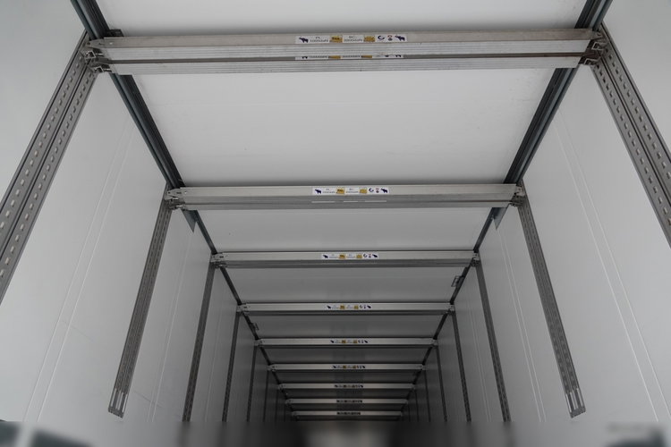 Schmitz KONTENER KOFFER / DOPPELSTOCK  / OŚ PODNOSZONA / ROLETA / OPONY 100% / IZOTERMA  zdjęcie 16