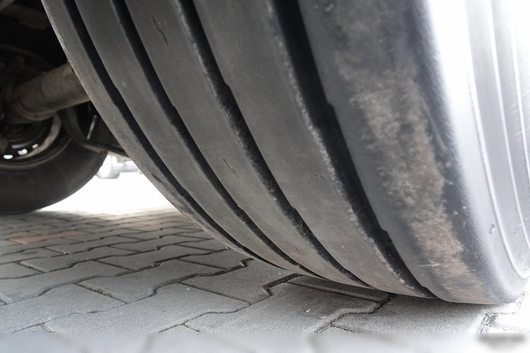 Schmitz KONTENER KOFFER / DOPPELSTOCK  / OŚ PODNOSZONA / ROLETA / OPONY 100% / IZOTERMA  zdjęcie 20