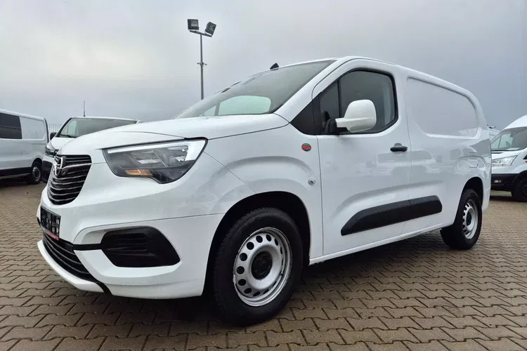 Opel Combo L2H1 57999zł NETTO 1, 5CDTi/102KM zdjęcie 4