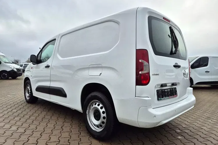 Opel Combo L2H1 57999zł NETTO 1, 5CDTi/102KM zdjęcie 9