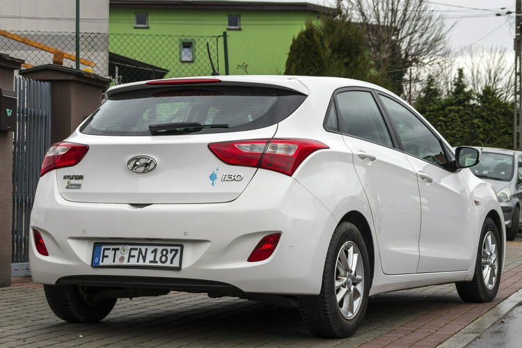 Hyundai i30 1.4_Benzyna_100KM_147 tyś. km zdjęcie 7