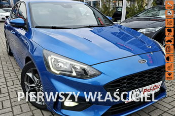 Ford Focus st-line, model 2020, grzane fotele i kierownica, kamera