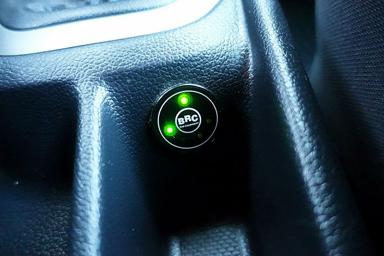 Kia Rio FABRYCZNA Instalacja Gazowa 3Lata GWARANCJA I-wł Bezwypadkowy FV23% 4x2 zdjęcie 18