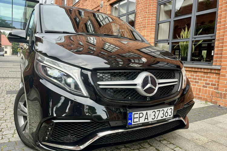 Mercedes V 220 Pak. BRABUS extra long full led navi kamera el.drawi klapa skóry zdjęcie 9