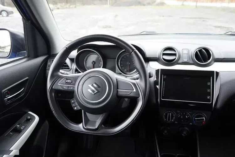 Suzuki swift zdjęcie 10