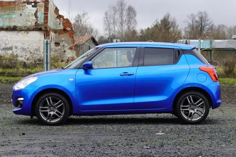Suzuki swift zdjęcie 1