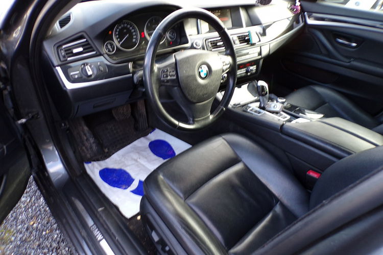 BMW 518 BI Xenon /Navi /Skóry / Luxury /2.0 /150KM /2016r zdjęcie 17