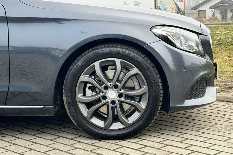 Mercedes C 220 Head Up AMG BDB stan zdjęcie 11