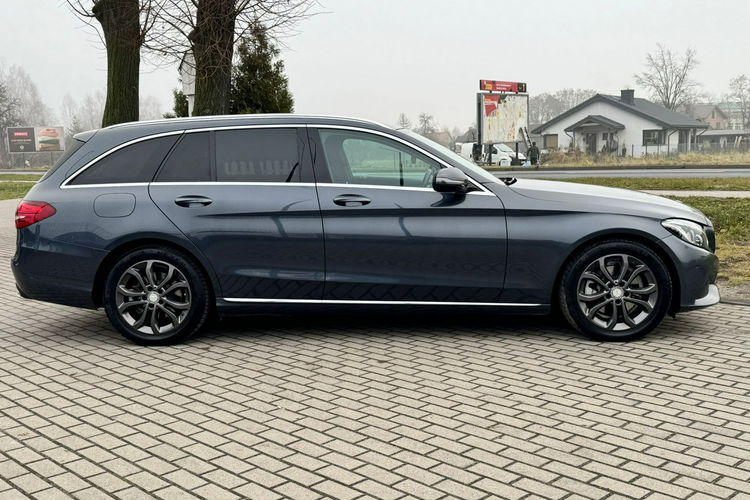 Mercedes C 220 Head Up AMG BDB stan zdjęcie 18