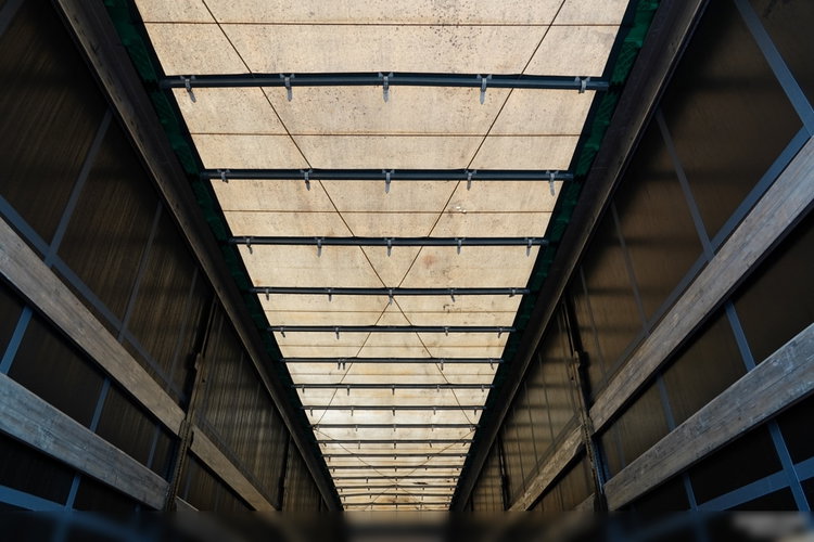 Wielton / FIRANKA / MEGA / LOWDECK / OŚ PODNOSZONA / 2016 ROK / DACH PODNOSZONY   zdjęcie 17