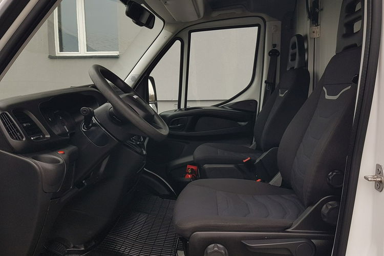 Iveco Daily KONTENER NISKOPODŁOGOWY 4.43x2.23x2.42 SKLEP FOODTRUCK KAMPER KLIMA zdjęcie 25