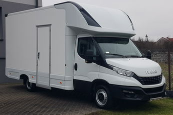 Iveco Daily KONTENER NISKOPODŁOGOWY 4.43x2.23x2.42 SKLEP FOODTRUCK KAMPER KLIMA