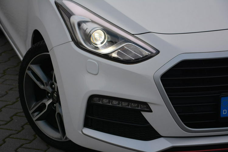 Hyundai i30 1.6T (186KM)69 Przebieg Sport Bi-xenon Navi Ledy Kamera Skóry ASO zdjęcie 8