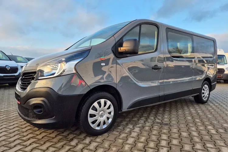 Renault Trafic Long 69999zł NETTO Brygadówka 5 osób 1.6dCi/125KM zdjęcie 4