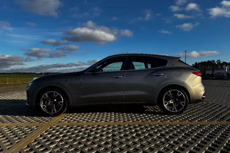 Maserati levante zdjęcie 11