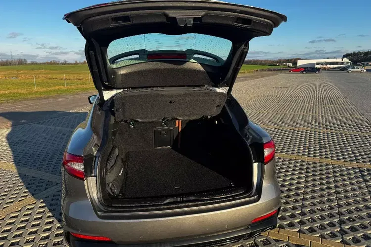 Maserati levante zdjęcie 14