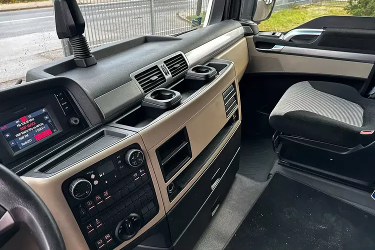 MAN TGX 18.500 XXL / E6 / STANDARD / AUTOMAT / RETARDER zdjęcie 16