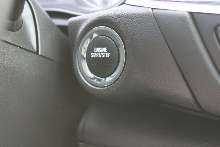 Opel Insignia 165HP EnJoy krajowa f-vat Gwarancja zdjęcie 17