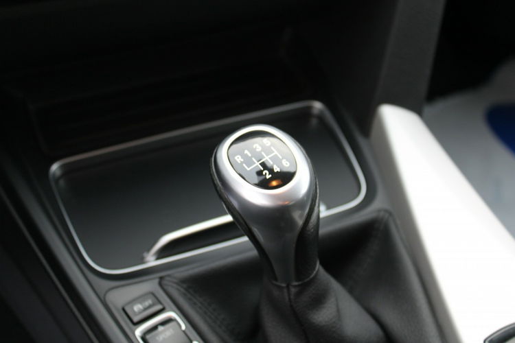 BMW 318 Salon Polska Gwarancja LED F-vat zdjęcie 19