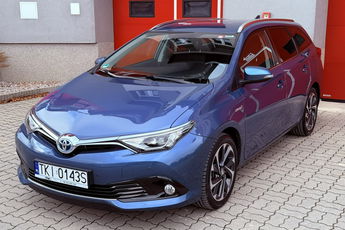 Toyota Auris 1.8 Hybryda | | Gwarancja | Bogate wyposażenie | Zadbany