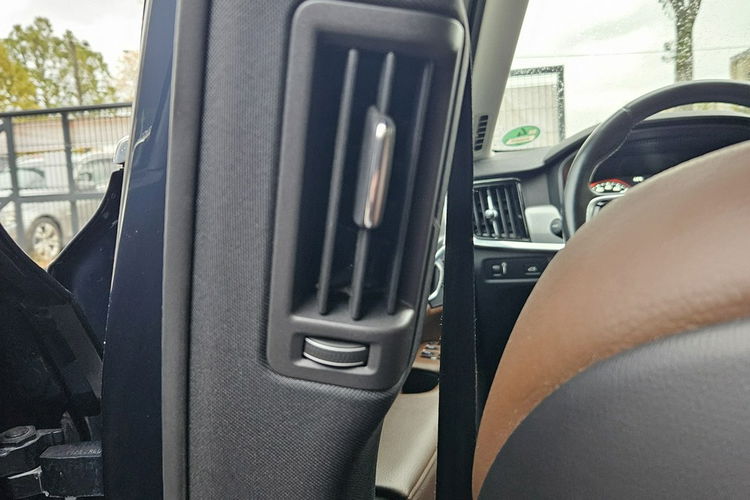 Volvo V90 2.0D3 150KM PDC Ast. Pasa Distronic Navi Ast. pilota Bezwypadek Super zdjęcie 14