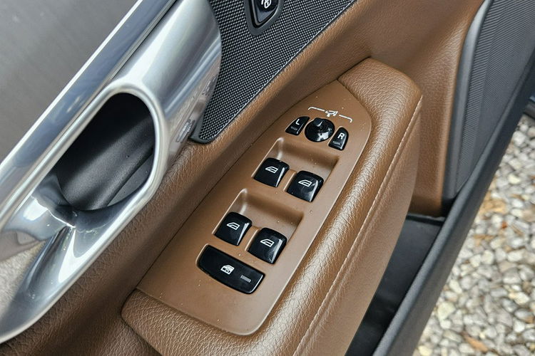 Volvo V90 2.0D3 150KM PDC Ast. Pasa Distronic Navi Ast. pilota Bezwypadek Super zdjęcie 15