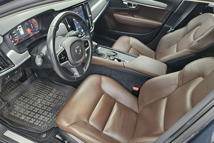 Volvo V90 2.0D3 150KM PDC Ast. Pasa Distronic Navi Ast. pilota Bezwypadek Super zdjęcie 16