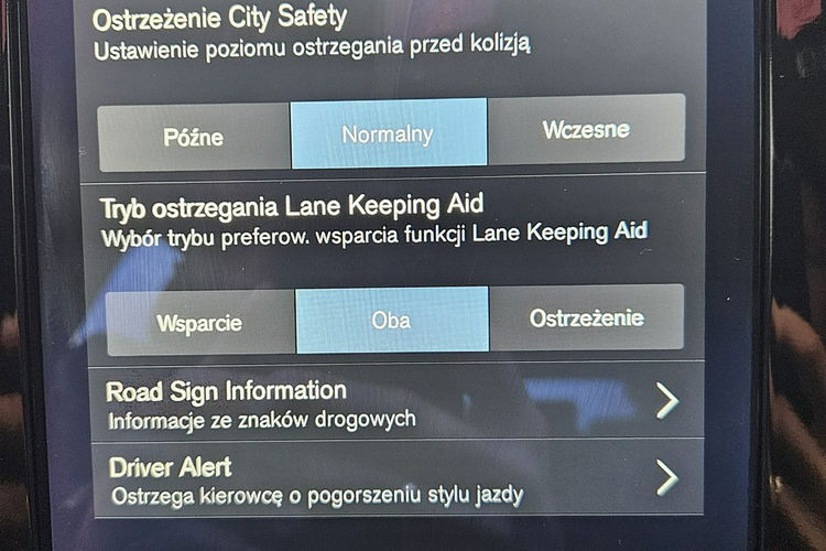 Volvo V90 2.0D3 150KM PDC Ast. Pasa Distronic Navi Ast. pilota Bezwypadek Super zdjęcie 27