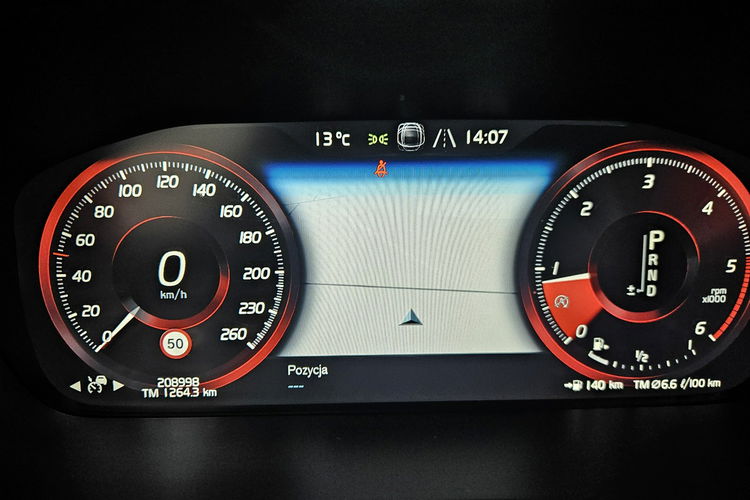 Volvo V90 2.0D3 150KM PDC Ast. Pasa Distronic Navi Ast. pilota Bezwypadek Super zdjęcie 40