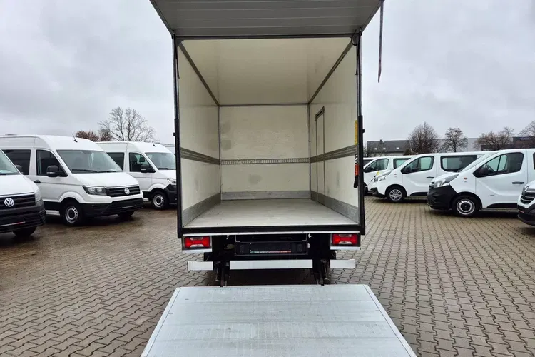 Iveco 35S16 Kontener 8 ePAL 79999zł NETTO 2.3 HPi/160KM Automat zdjęcie 10