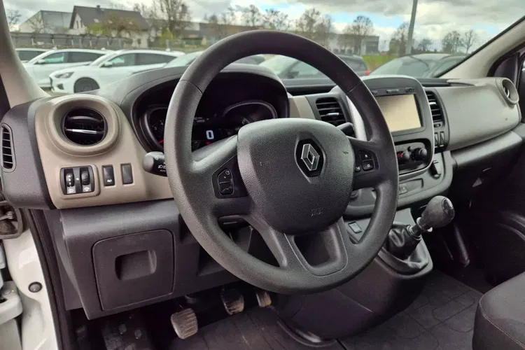 Renault Trafic Long 48999zł NETTO 1.6dCi/125KM zdjęcie 17