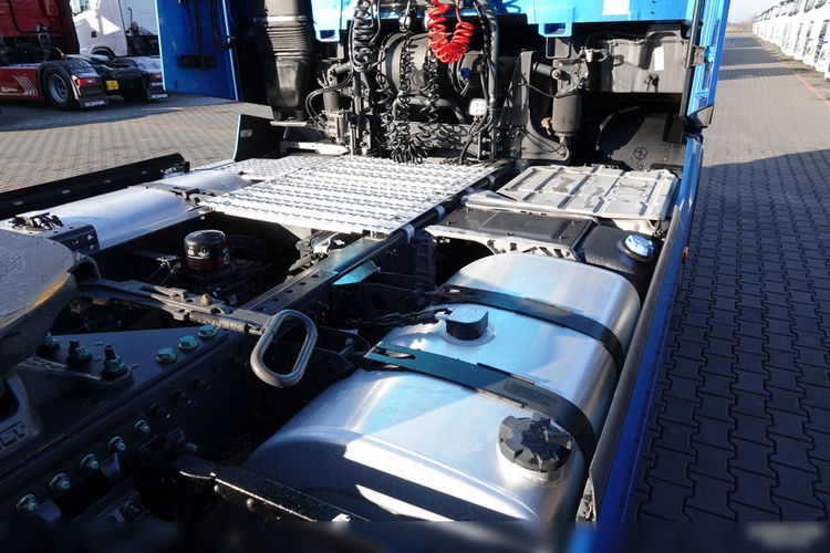 Renault T 480 / 13L / KLIMA POSTOJOWA / OPONY 100 % / HIGH CAB / METALIK / MAŁY PRZEBIEG / PO KONTRAKCIE SERWISOWYM  zdjęcie 15