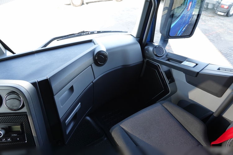 Renault T 480 / 13L / KLIMA POSTOJOWA / OPONY 100 % / HIGH CAB / METALIK / MAŁY PRZEBIEG / PO KONTRAKCIE SERWISOWYM  zdjęcie 31