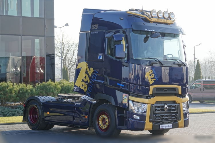 Renault T 520 / EDYCJA LIMITOWANA - 1894 / CAŁA NA PODUSZKACH / KLIMA POSTOJOWA / SKÓRY / OPONY 100% / SALONKA / BARDZO BOGATA WERSJA / PO KONTRAKCIE SERWISOWYM zdjęcie 2