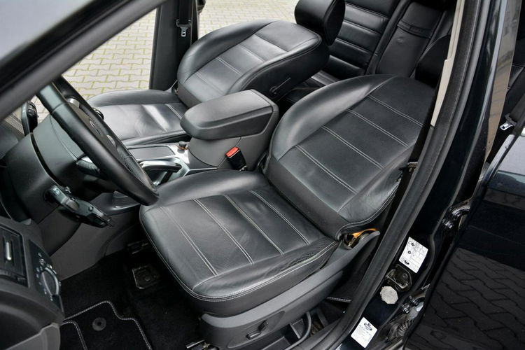 Ford Kuga 2.0TDCI 140 KM Lift Titanium Duża Navi Kamera Skóry Oryginał I-wł zdjęcie 22