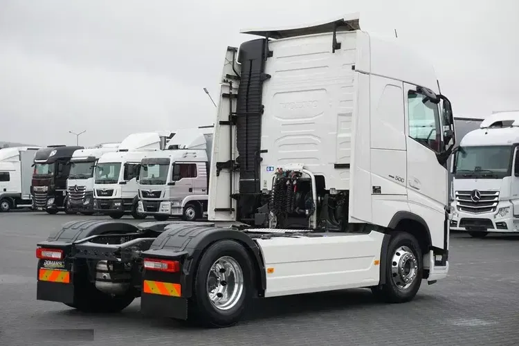 Volvo / FH / 500 / EURO 6 / ACC / I -COOL / MAŁY PRZEBIEG zdjęcie 6