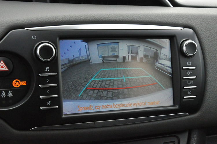 Toyota Yaris Hybrid Premium F-vat Salon Polska Gwarancja zdjęcie 20
