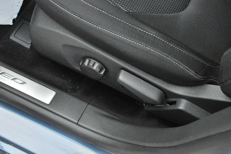 Ford Mondeo 2.0 Hybrid Titanium SONY Kamera Salon Polska F-vat zdjęcie 17