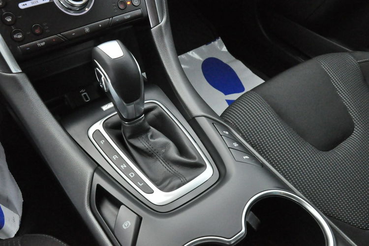 Ford Mondeo 2.0 Hybrid Titanium SONY Kamera Salon Polska F-vat zdjęcie 26
