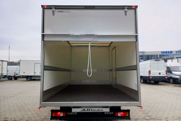 IVECO Daily 35S18HA8 zdjęcie 19