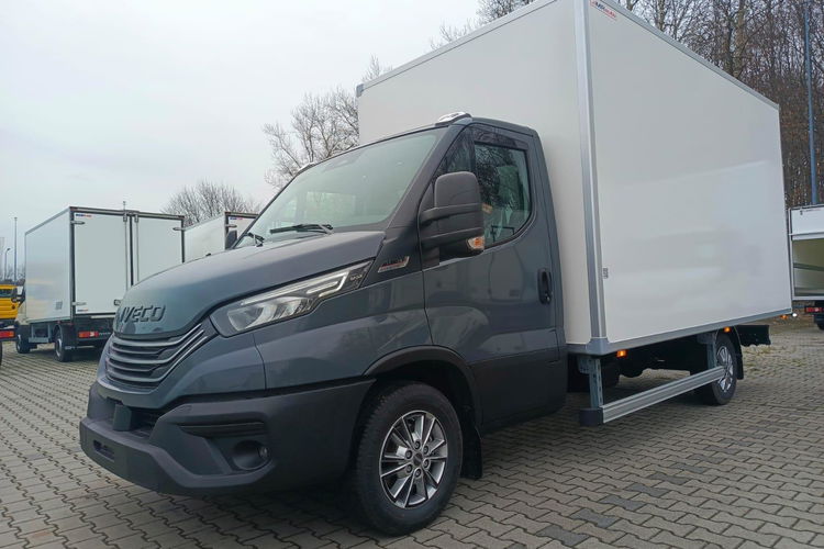 IVECO Daily 35S18HA8 zdjęcie 23