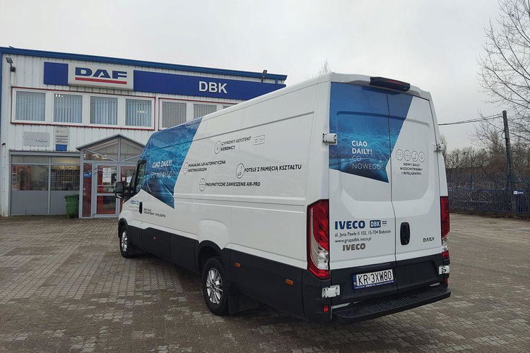 Iveco DAILY 35S18 zdjęcie 3