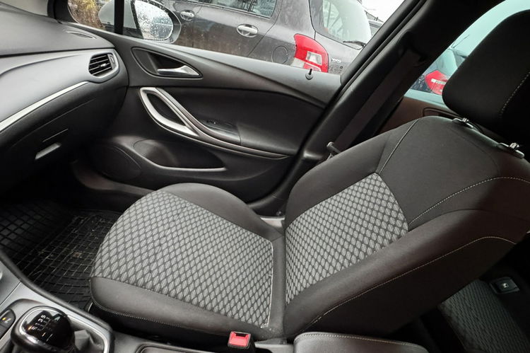 Opel Astra 1.2 benz 130KM Polski Salon Full Serwis F-Vat Cena Brutto 1r gwarancji zdjęcie 15
