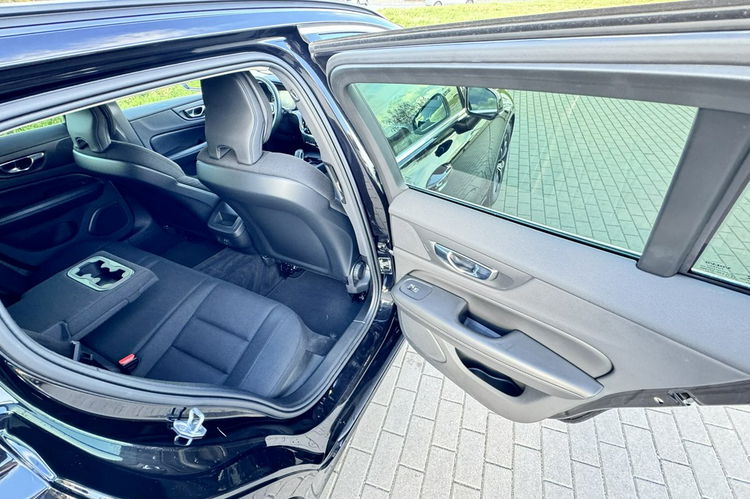 Volvo V60 2.0 D +HYBRYDA FULL LEDY NAVI KAMERA El.klapa f-k bezwypadkowy 1.gwar zdjęcie 14