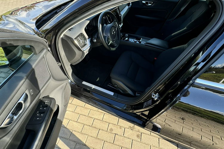Volvo V60 2.0 D +HYBRYDA FULL LEDY NAVI KAMERA El.klapa f-k bezwypadkowy 1.gwar zdjęcie 22